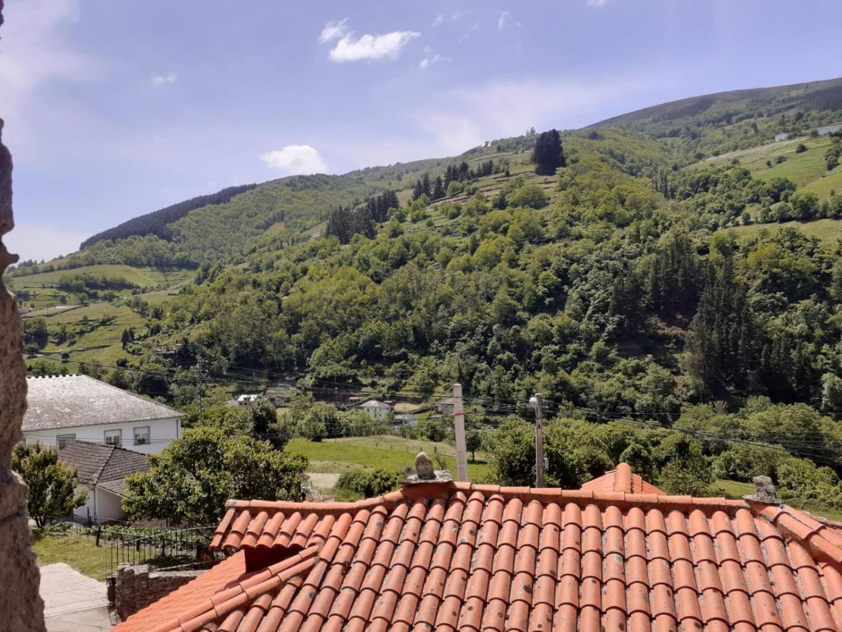 La Casina De Santulaya Villa Cangas De Narcea Exterior photo